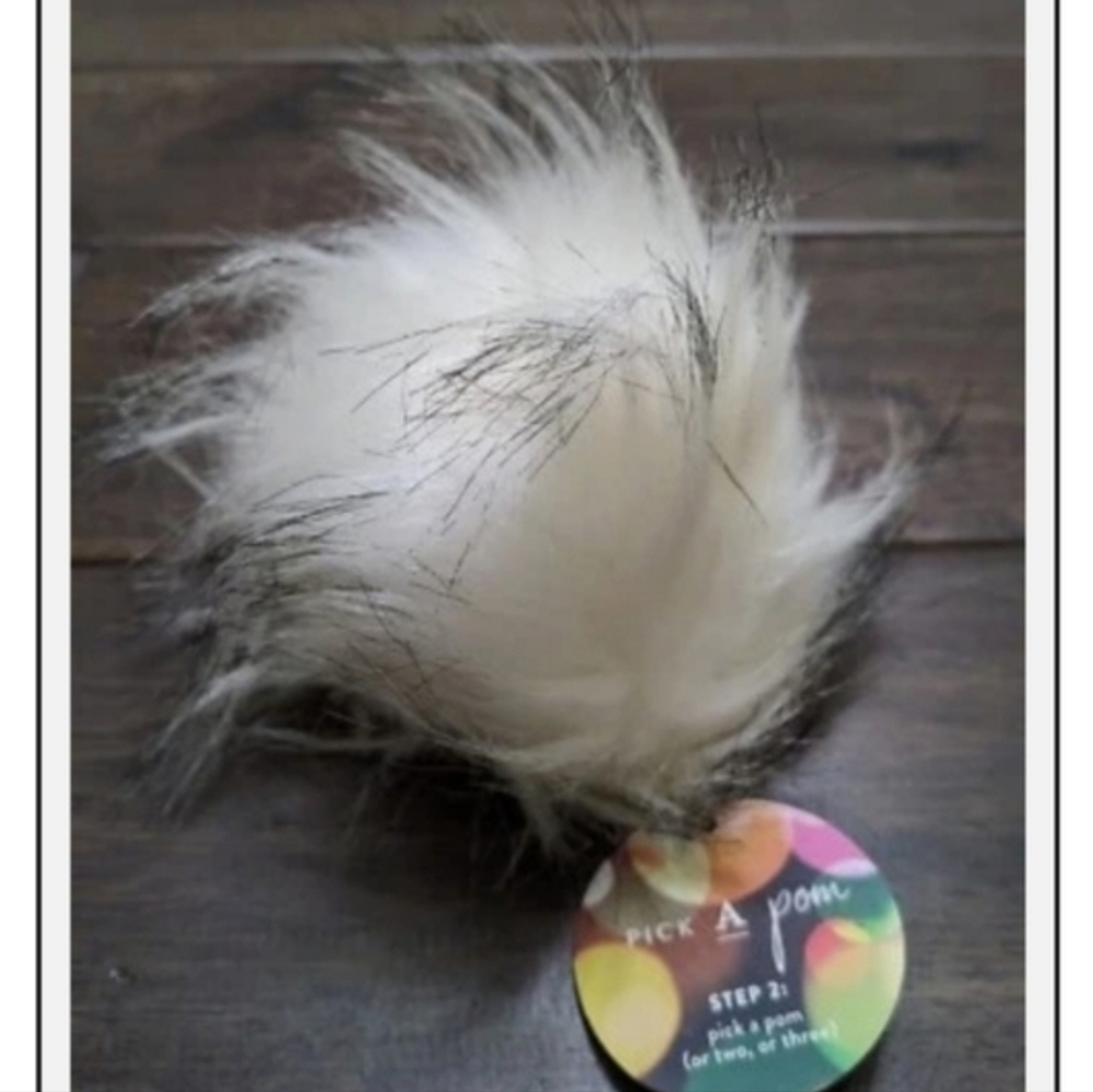 Anthropologie "Pick a Pom" Beanie Topper, NWT